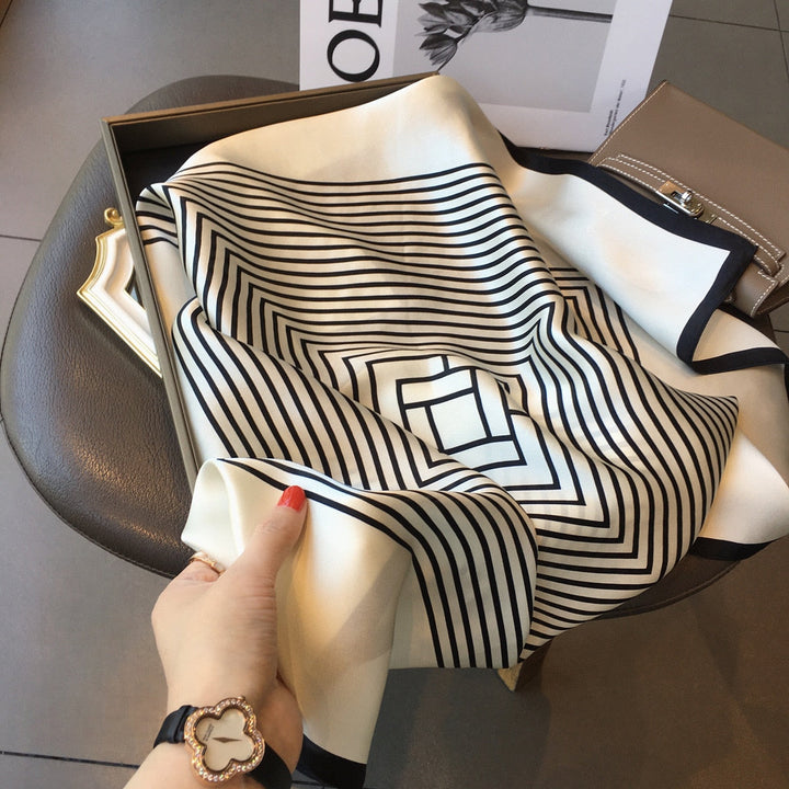 Stilla | 100% Moderne Silke Kvadrat Til Kvinder