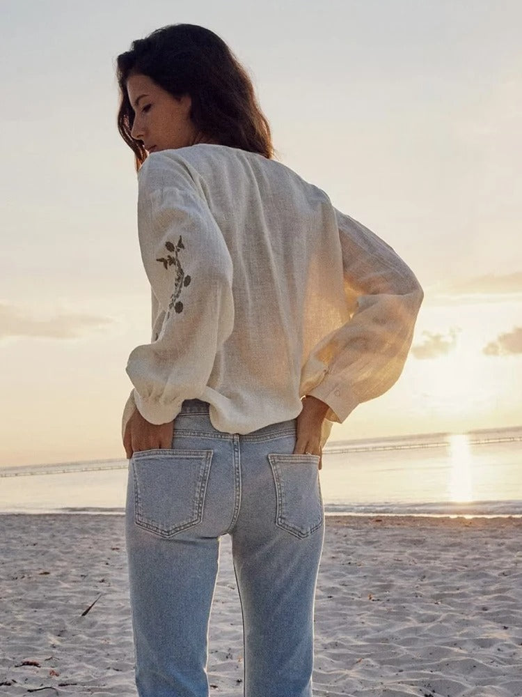 Stilla | Bluse med lanternærmer og broderi
