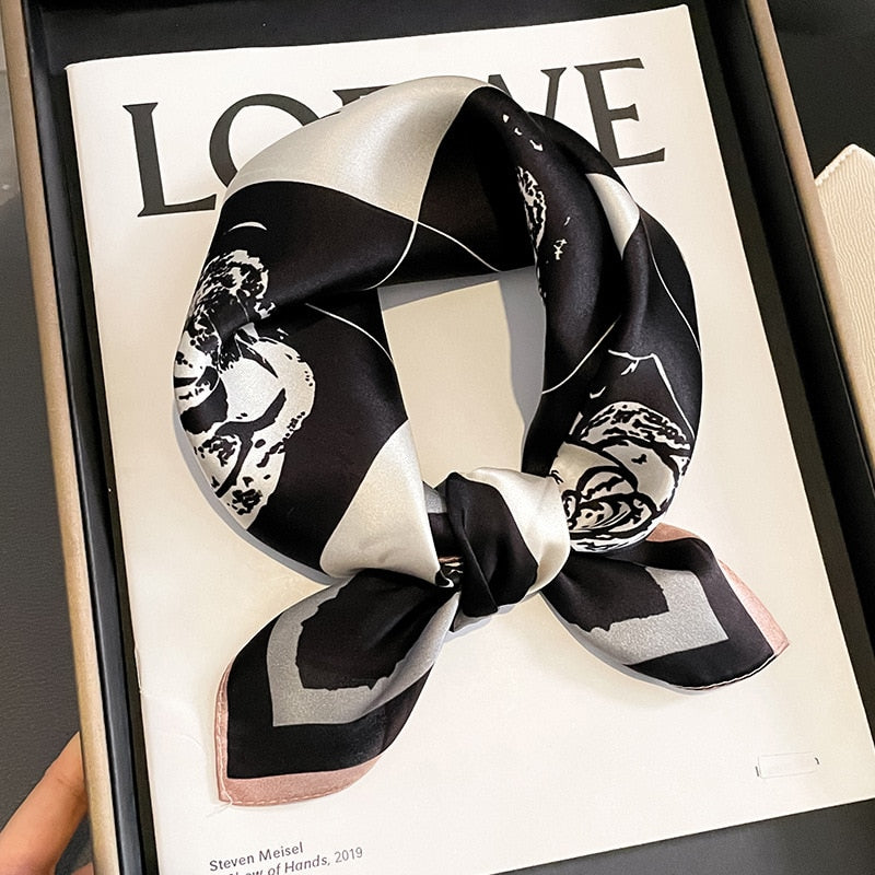 Stilla | Square 100% Silke Dekoration Chic Kvinde