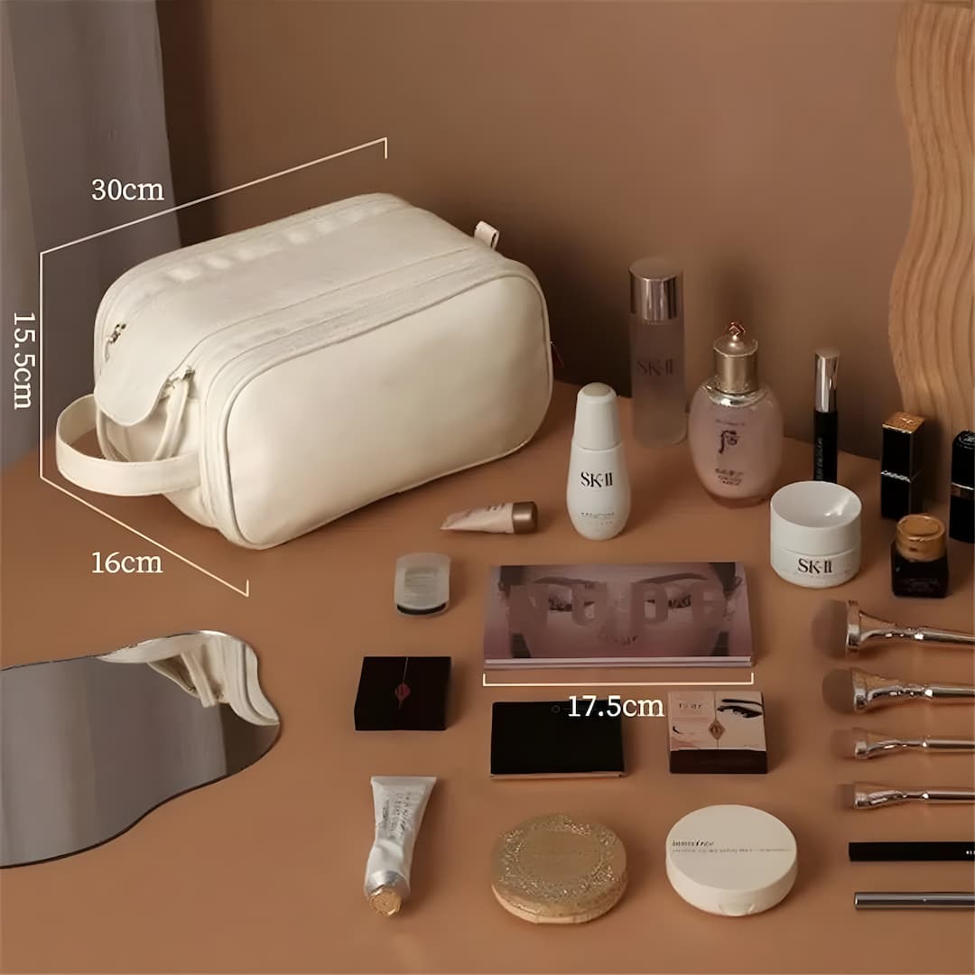 Stilla | Capacity Makeup Bag Rummelig og Praktisk