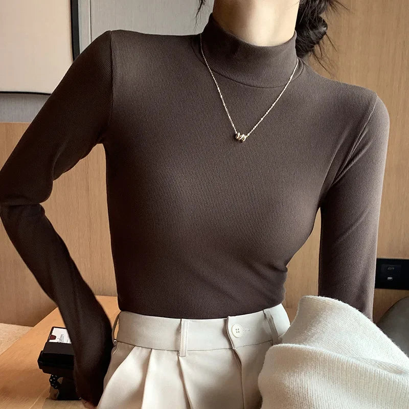 Stilla | Rullekrave sweater med leopardmønster