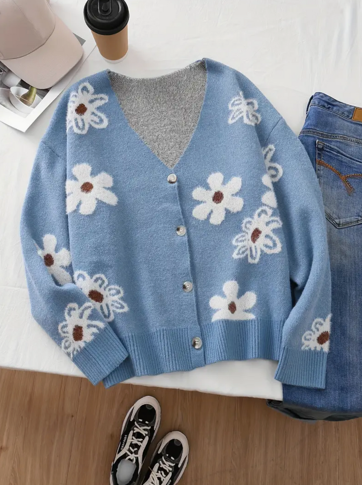 Stilla | Strikjakke med blomsterdetaljer