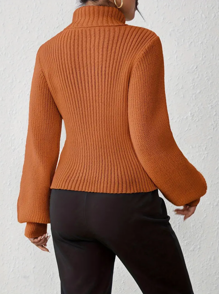 Stilla | Pullover med ståkrave og U-udskæring
