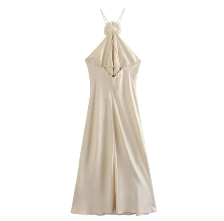 Stilla | Satin Kjole Med Off Shoulder Stropper