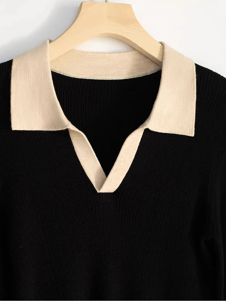 Stilla | Pullover med ribbet v-hals og kontrastfarvet krave til damer