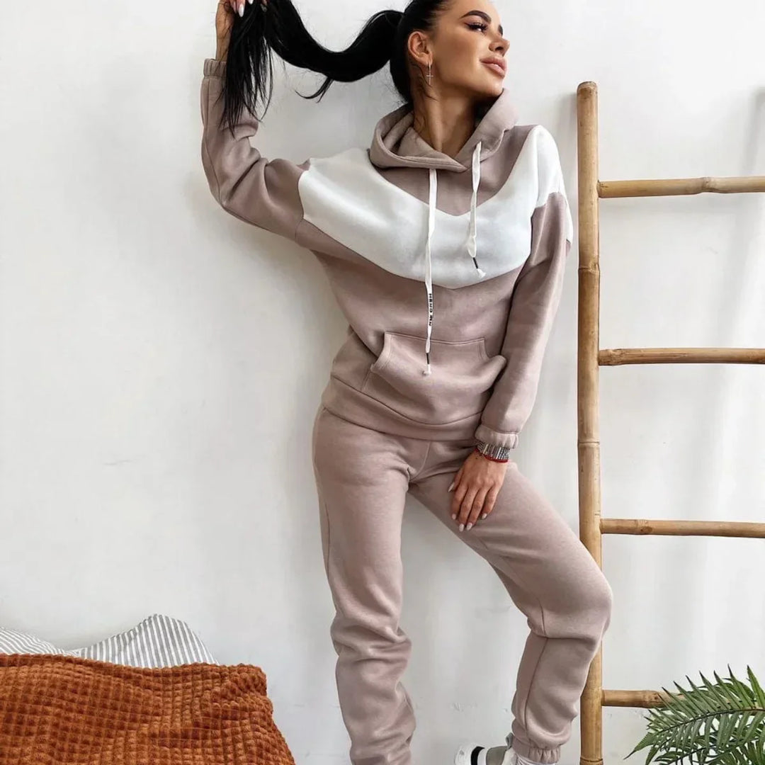 Stilla | To-delt Sportoutfit til Damer