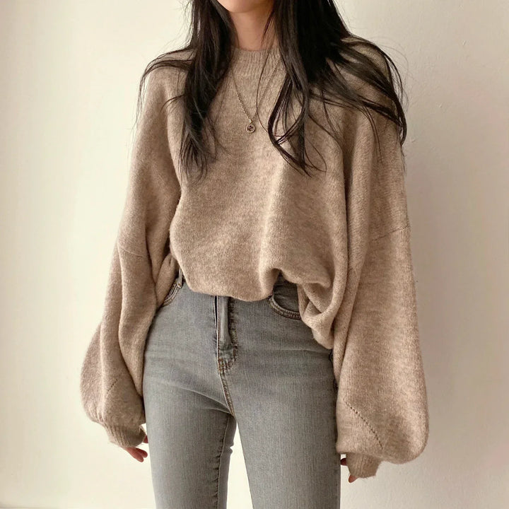 Stilla | Elegant trøje med moderigtig accent