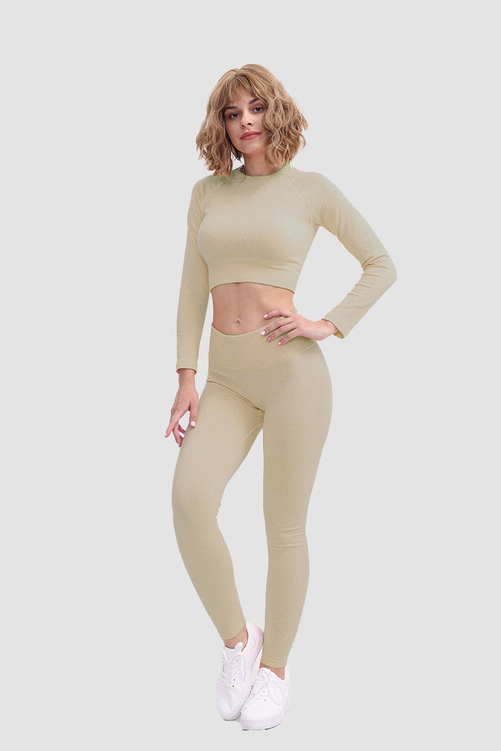 Stilla | Sæt T-shirt og Leggings i Blødt Sømløst Sportmateriale