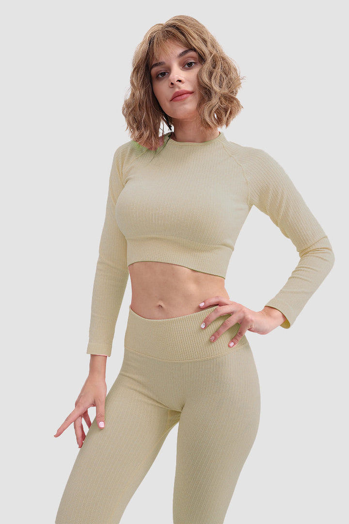 Stilla | Sæt T-shirt og Leggings i Blødt Sømløst Sportmateriale