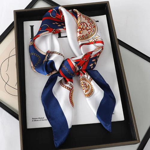 Stilla | Square Silkescarf Med Chic Design