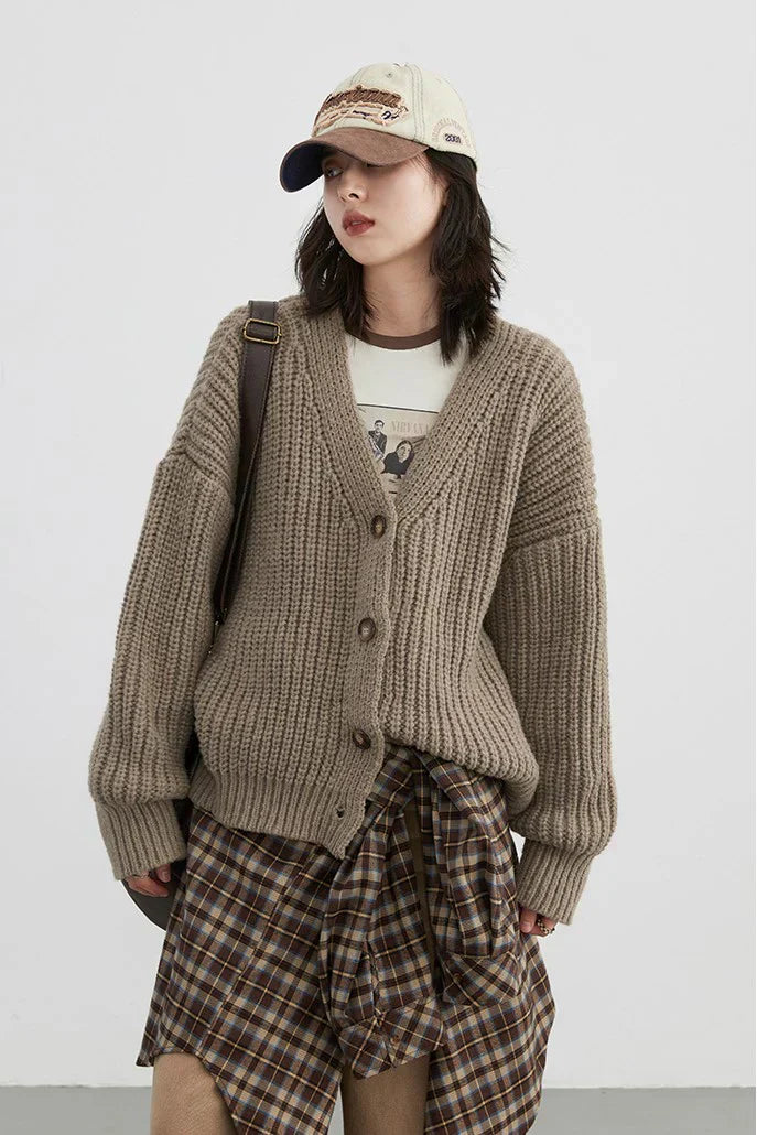 Stilla | Komfortabel Strikket Sweater Med Knapper