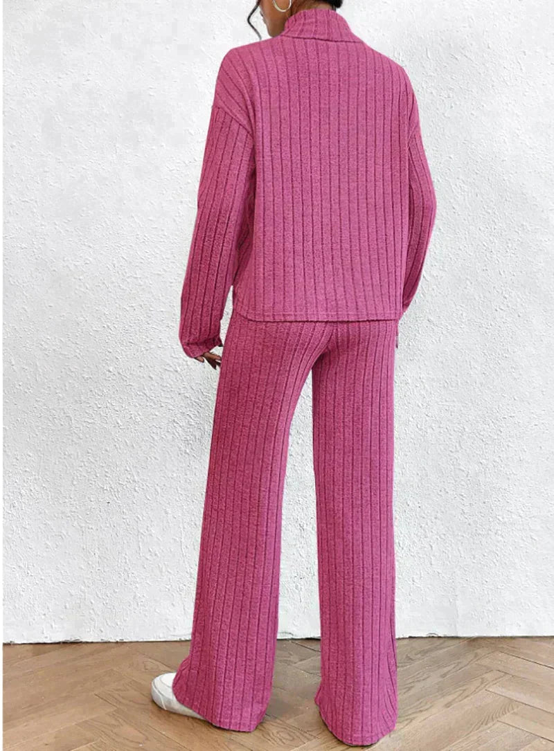 Stilla | Strikket bukser og rullekrave sweater til damer