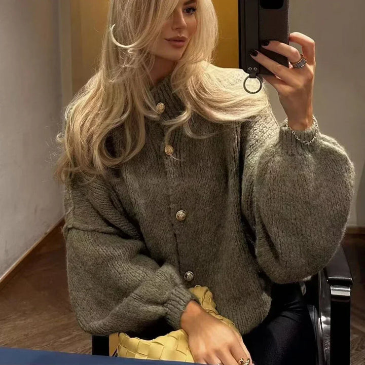 Stilla | Strikjakke med feminin pasform