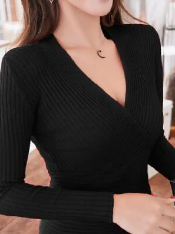 Stilla | Den figursyet V-hals sweater Mareike: Til kvinder