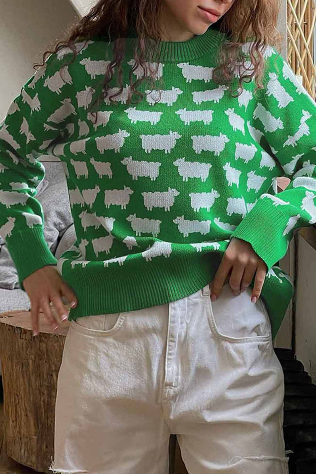Stilla | Pullover med lange ærmer, rund halsudskæring og fårmønster