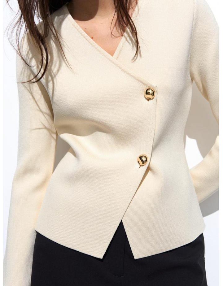 Stilla | Asymmetrisk sweater med moderne snit