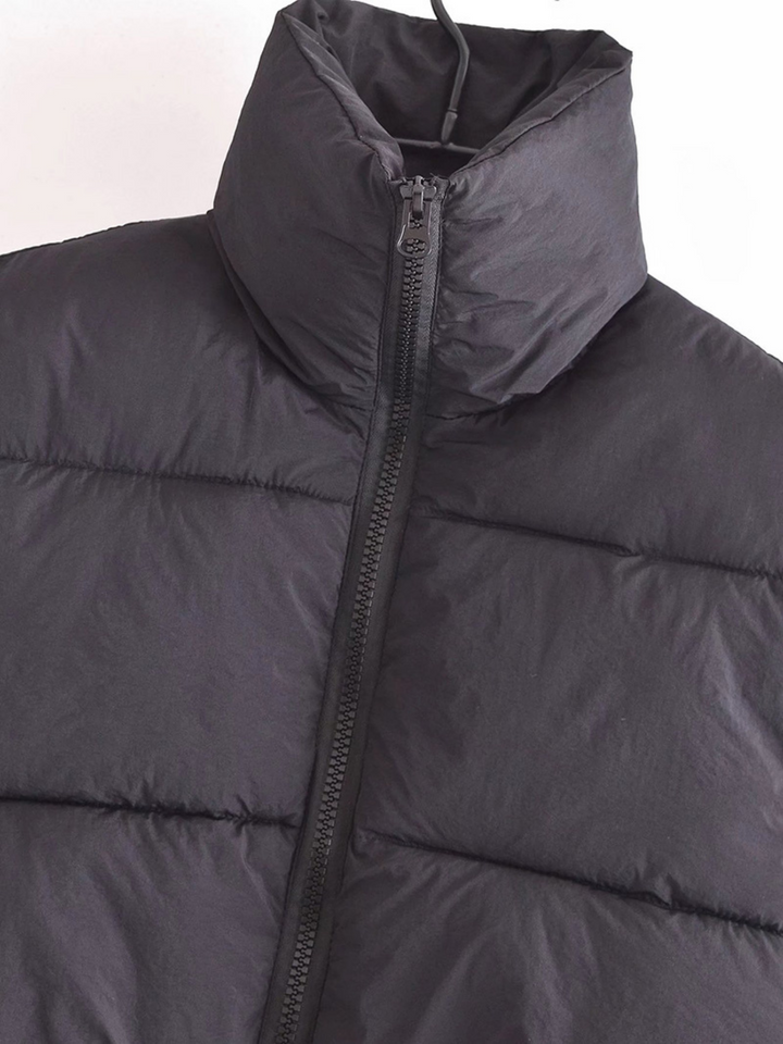 Stilla | Korte Puffjakke - Højkrave Zipper-Design