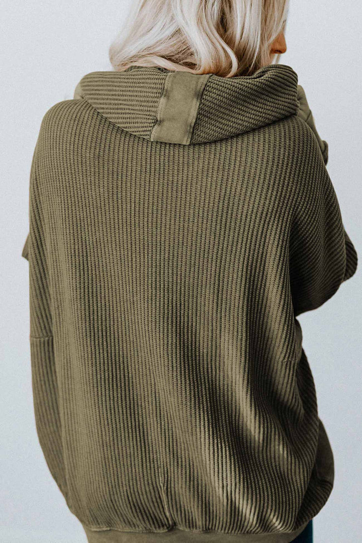 Stilla | Ensfarvet Prikket Zip Hættetrøje