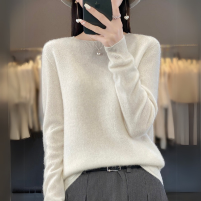 Stilla | Komfortabel Blå Cashmere Trøje Med Rund Halsudskæring Lavet Af Uld