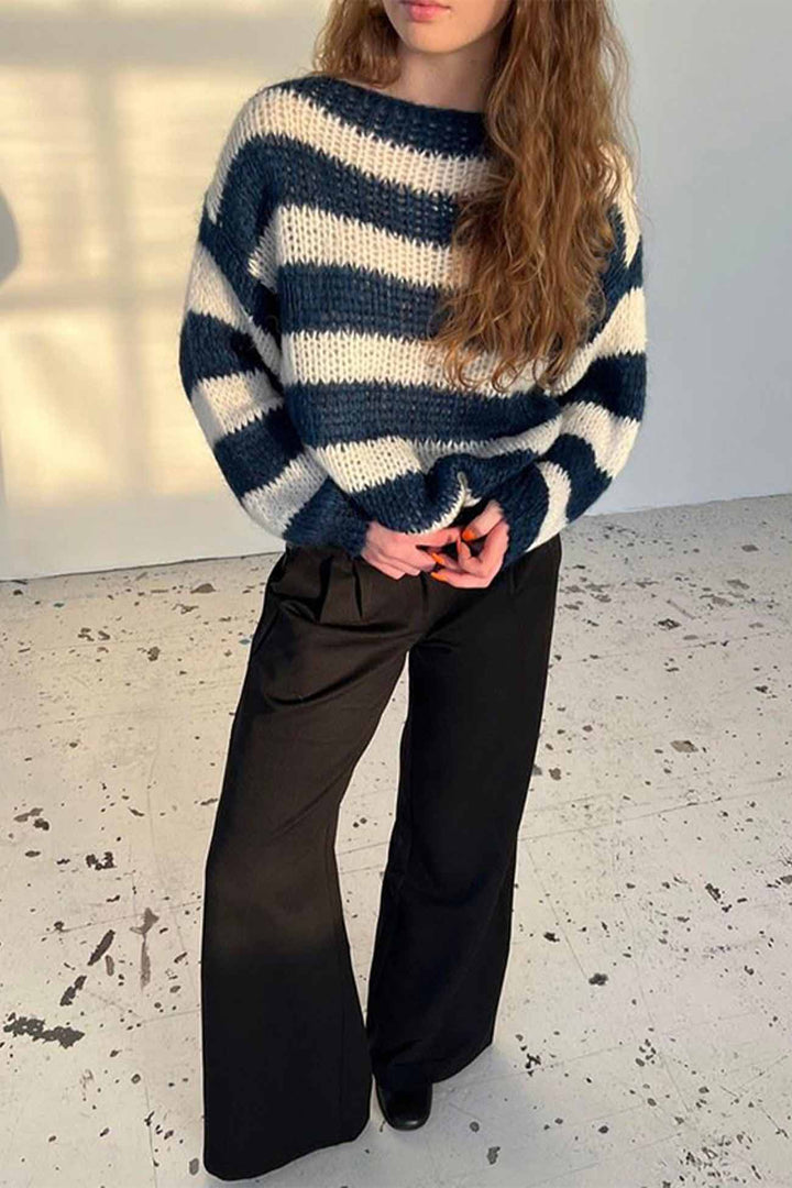 Stilla | Stribet Pullover Med Lange Ærmer og Faldende Skuldre