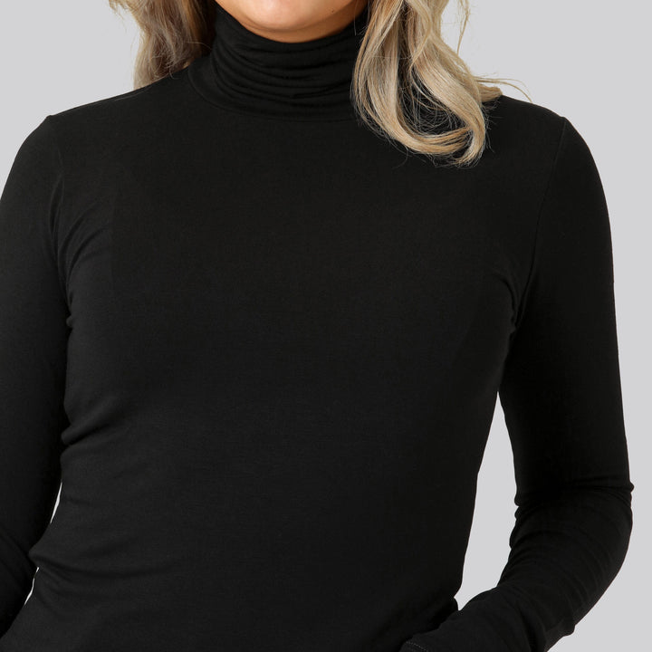 Stilla | Rullekravepullover til Damer i Elegant Design og Slim Fit