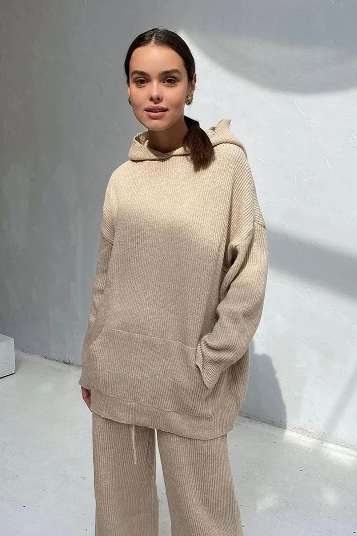 Stilla | Ensfarvet Hættepullover Bestående Af To Dele