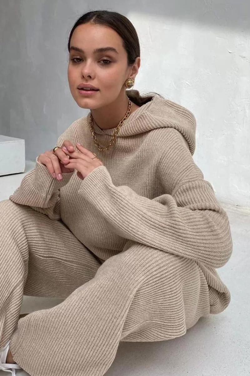 Stilla | Ensfarvet Hættepullover Bestående Af To Dele