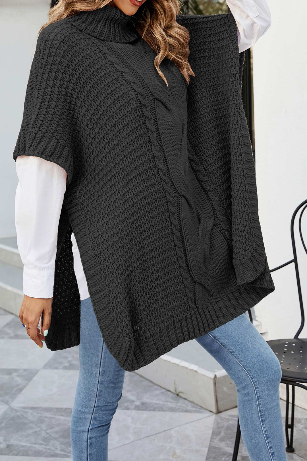Stilla | Pulli med ribkrave lavet af snoet garn