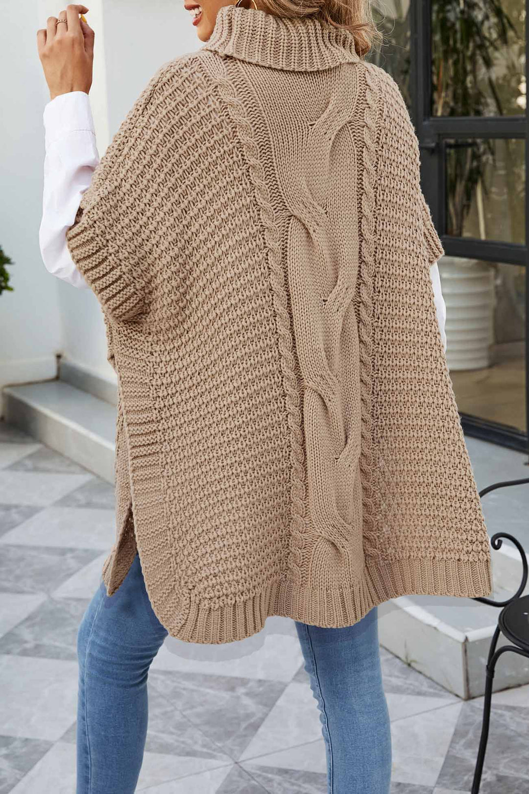 Stilla | Pulli med ribkrave lavet af snoet garn