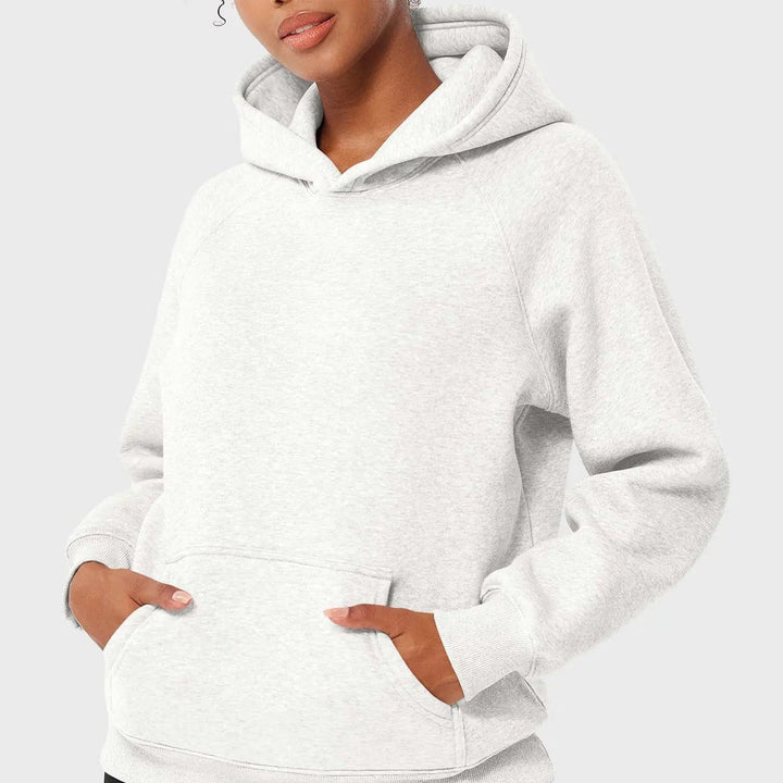 Stilla | Hoodie med Raglanærmer og Kængurulomme