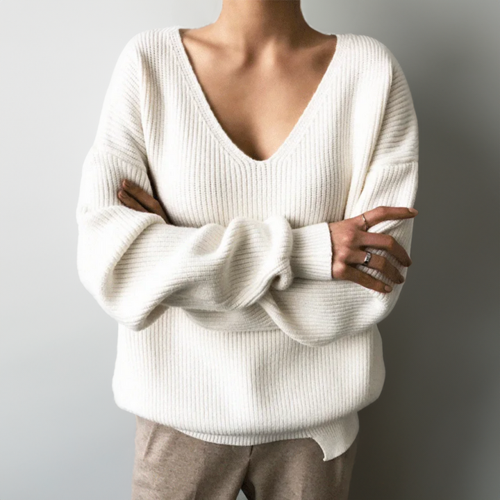 Stilla | Behagelig pullover med V-udskæring