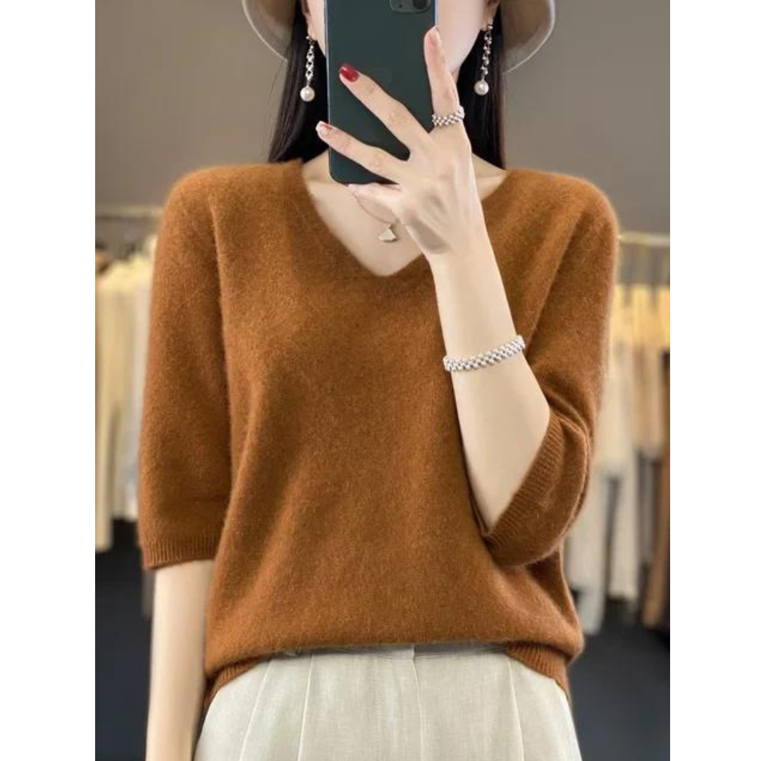 Stilla | Elegant damebluse med V-udskæring