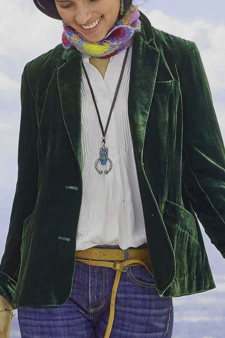 Stilla | Kort blazer i velour