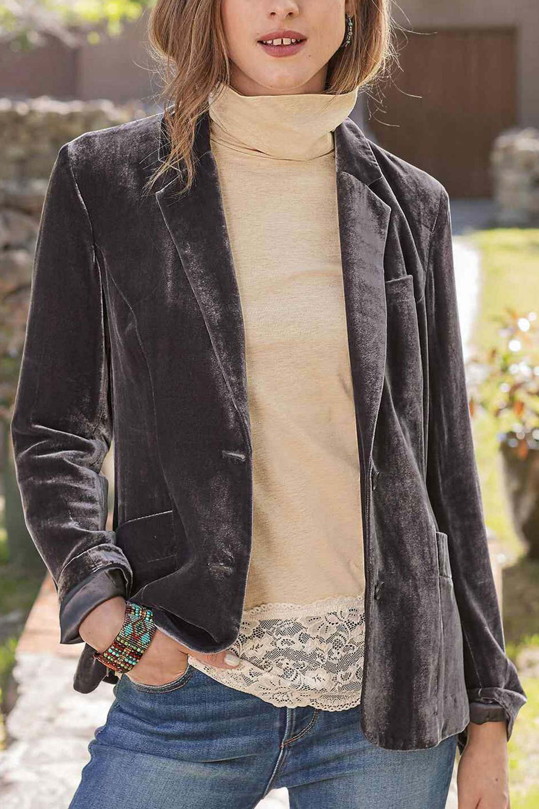 Stilla | Kort blazer i velour