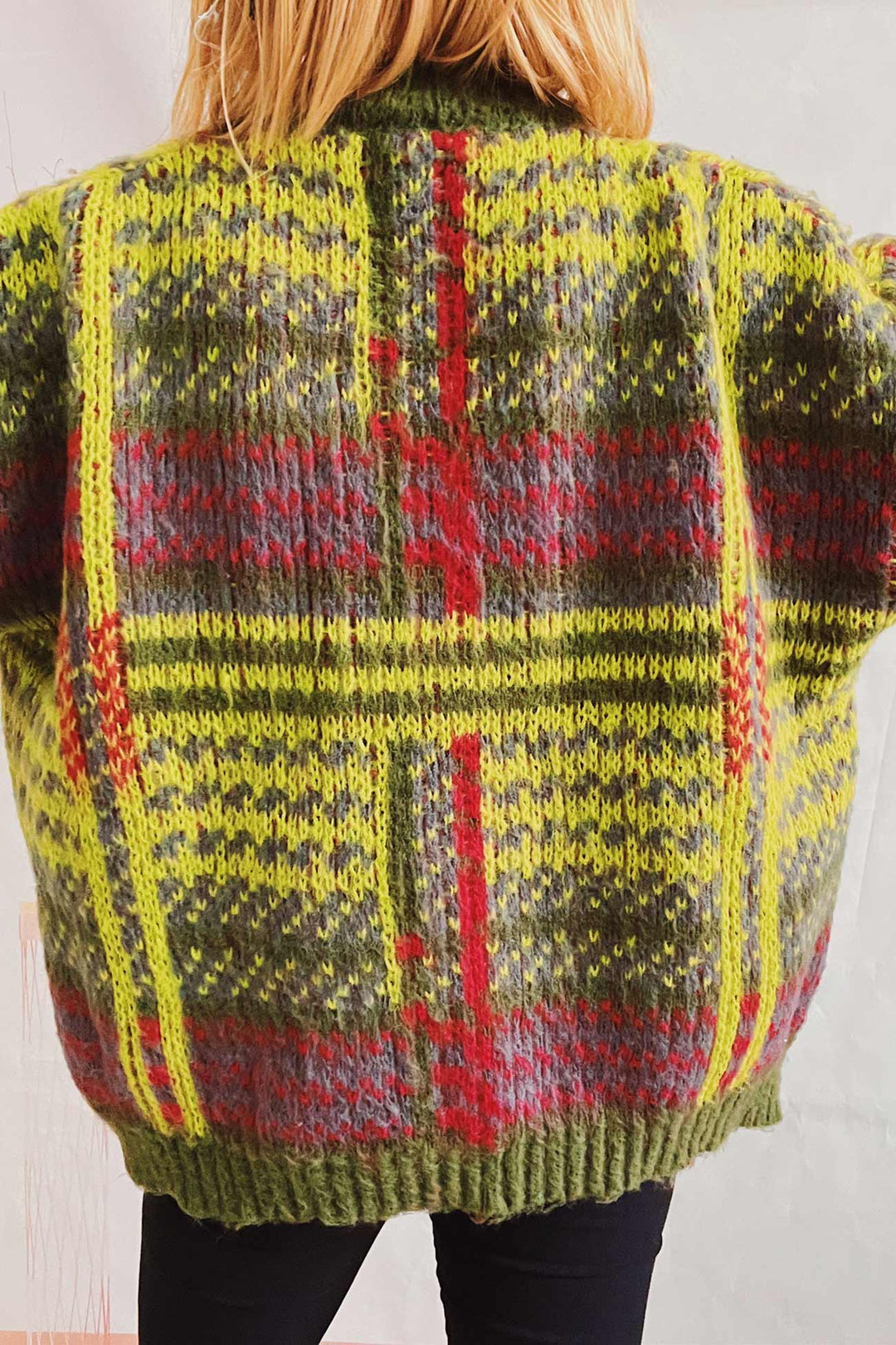 Stilla | Vintage Strikjakke Med Kontrasterende Striber