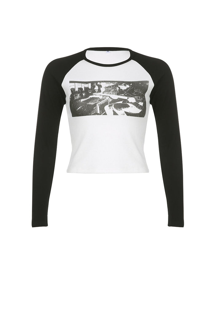 Stilla | Langærmede T-shirt med kontrasterende vintagedrukker