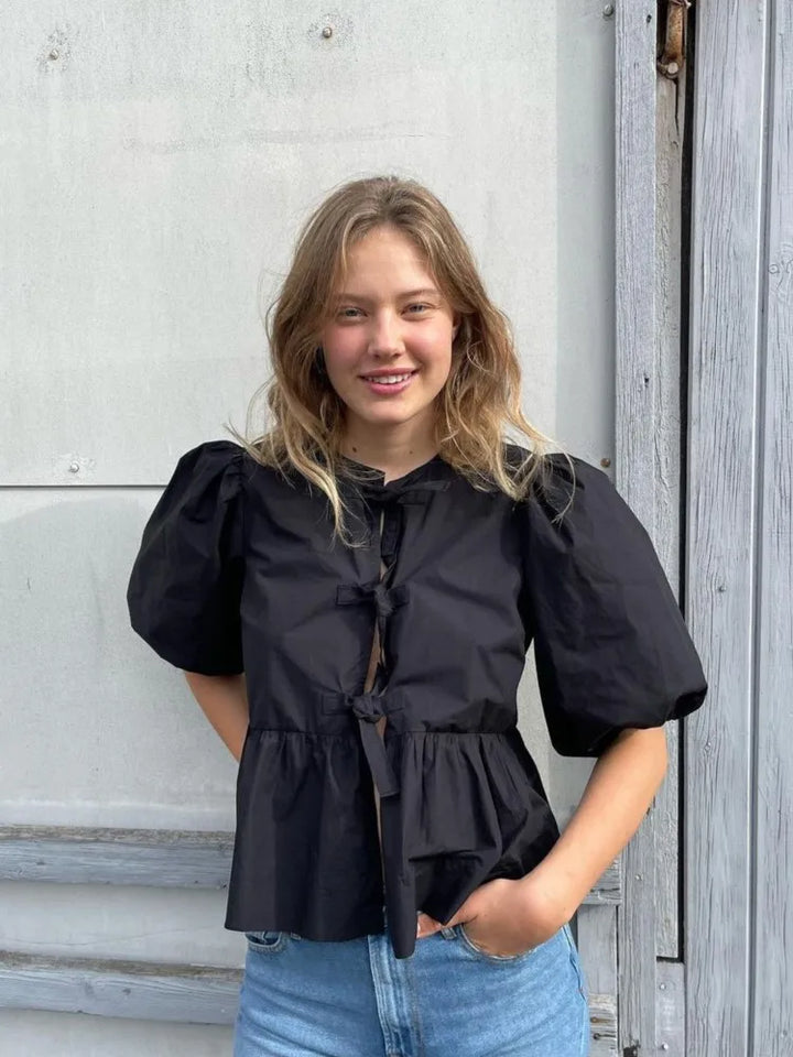 Stilla | Retro Streetwear Bluse