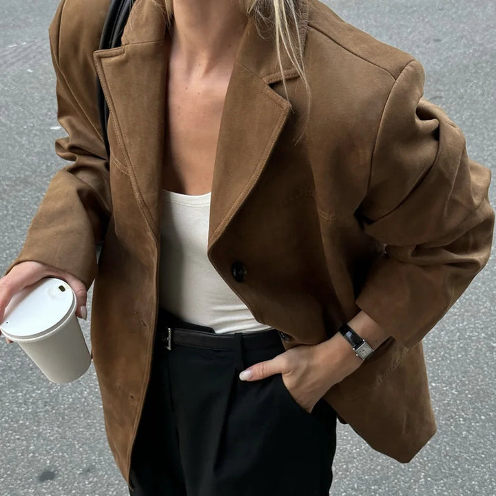 Stilla | Brun Læderjakke - Premium Nubuck til Overgangstøj