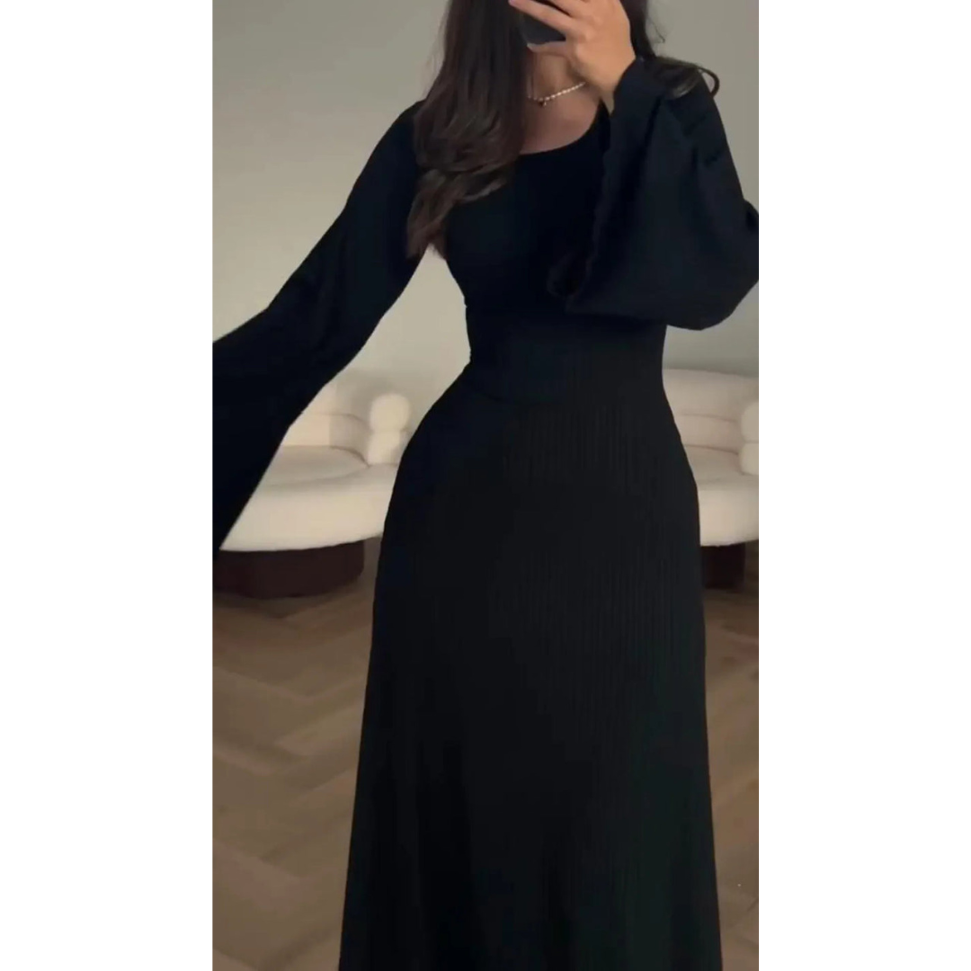 Stilla | Mode- og feminint midikjole