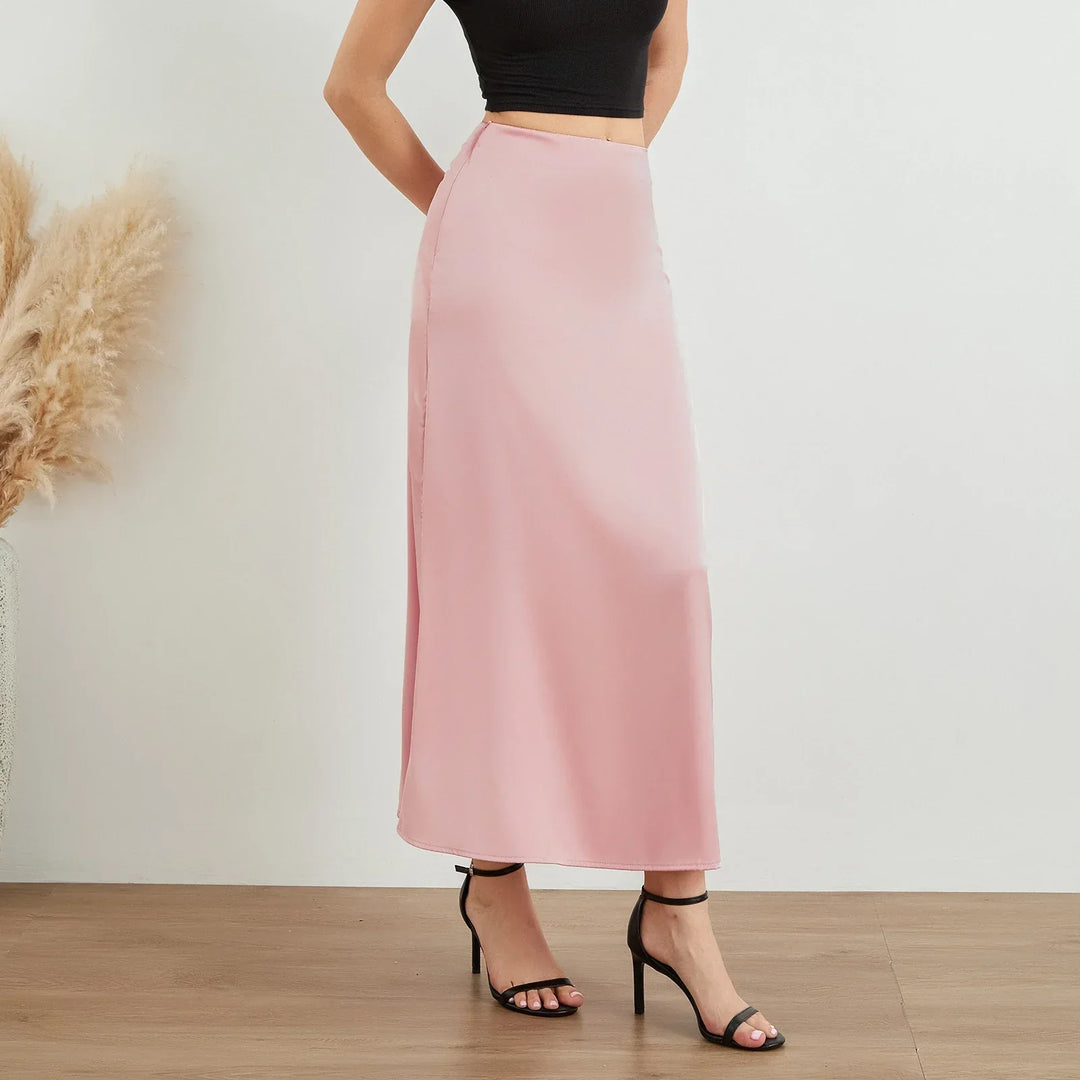Stilla | Trendy Satinmaxikjole, Skinnende