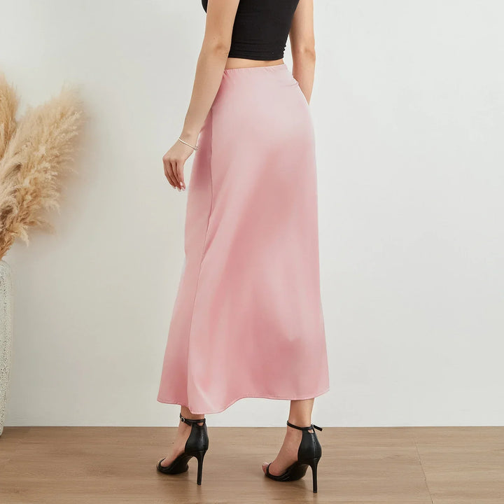 Stilla | Trendy Satinmaxikjole, Skinnende