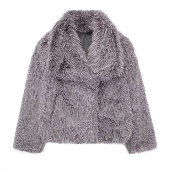 Stilla | Kort Skåret Faux-Fur-Jakke med Overdimensioneret Krave