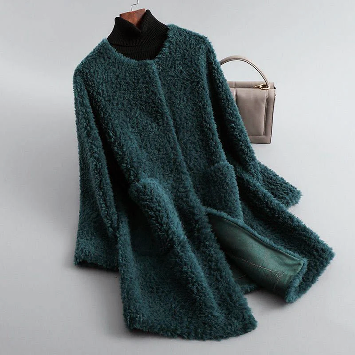 Stilla | Faux Shearling Midikabou med Rundhalssnit