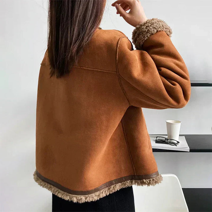 Stilla | Künsterskindsfleece Tøjfoerede Suede Jakke Korte Behagelige Knappede Overtøj