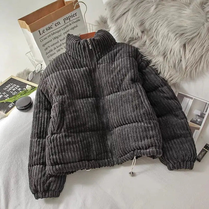 Stilla | Jakke - Komfortabel Zip-Up Design til Alsidig Lagdeling