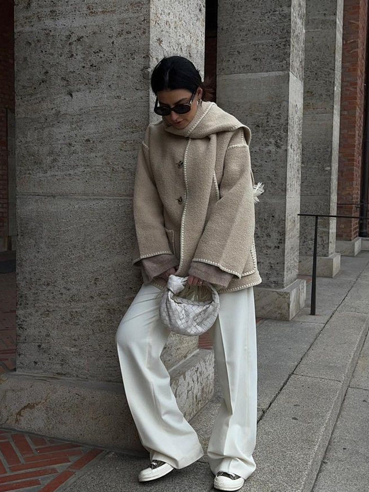 Stilla | Jakke - Elegant Oversized Design med Tørklæde-Fringe-Detalje