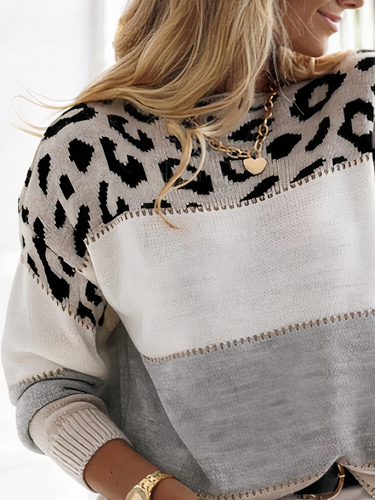 Stilla | Elegant pullover med leopardprint