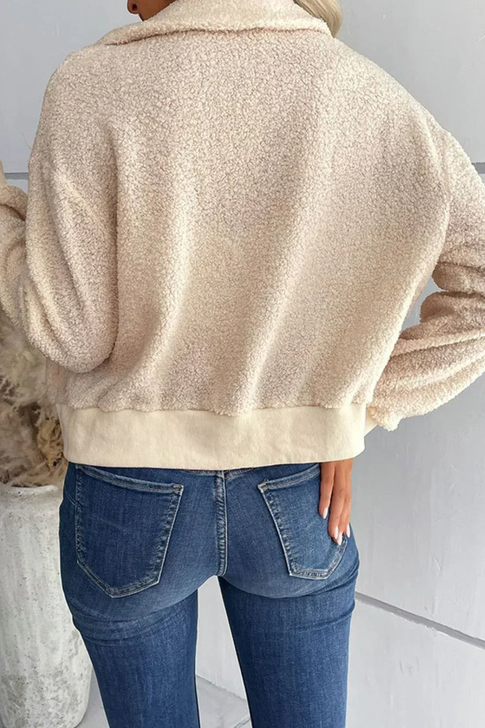 Stilla | Elegant og Tilpasset Overdel