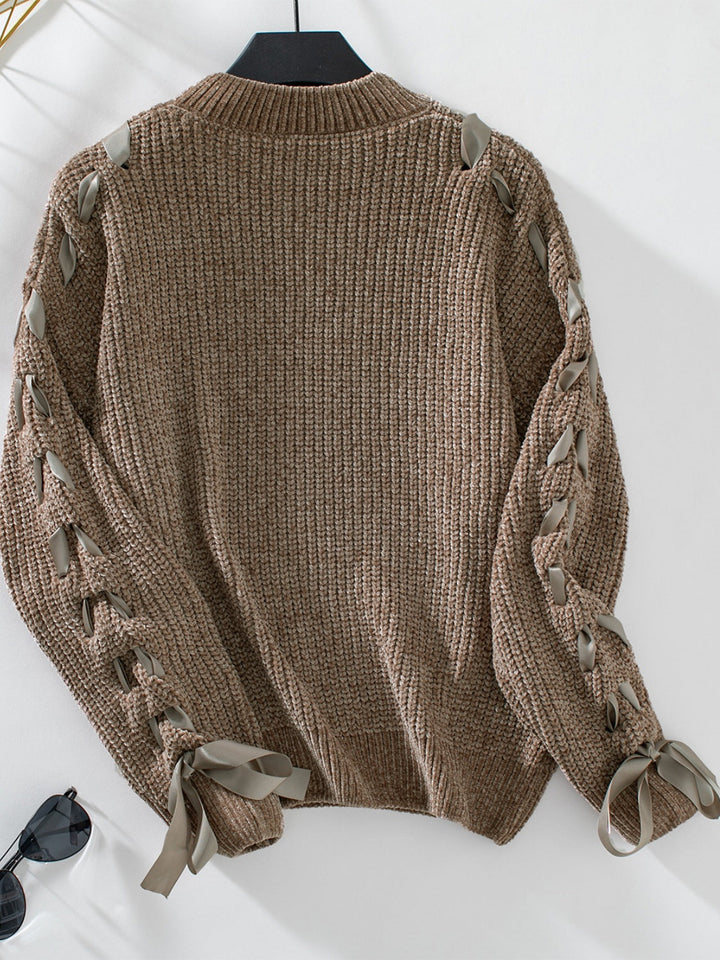 Stilla | Pullover med lange ærmer og rund, snøret krave