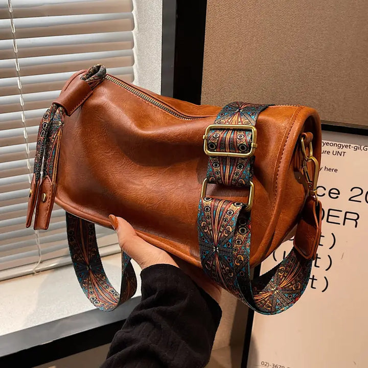 Stilla | Crossbody taske med grafisk mønster